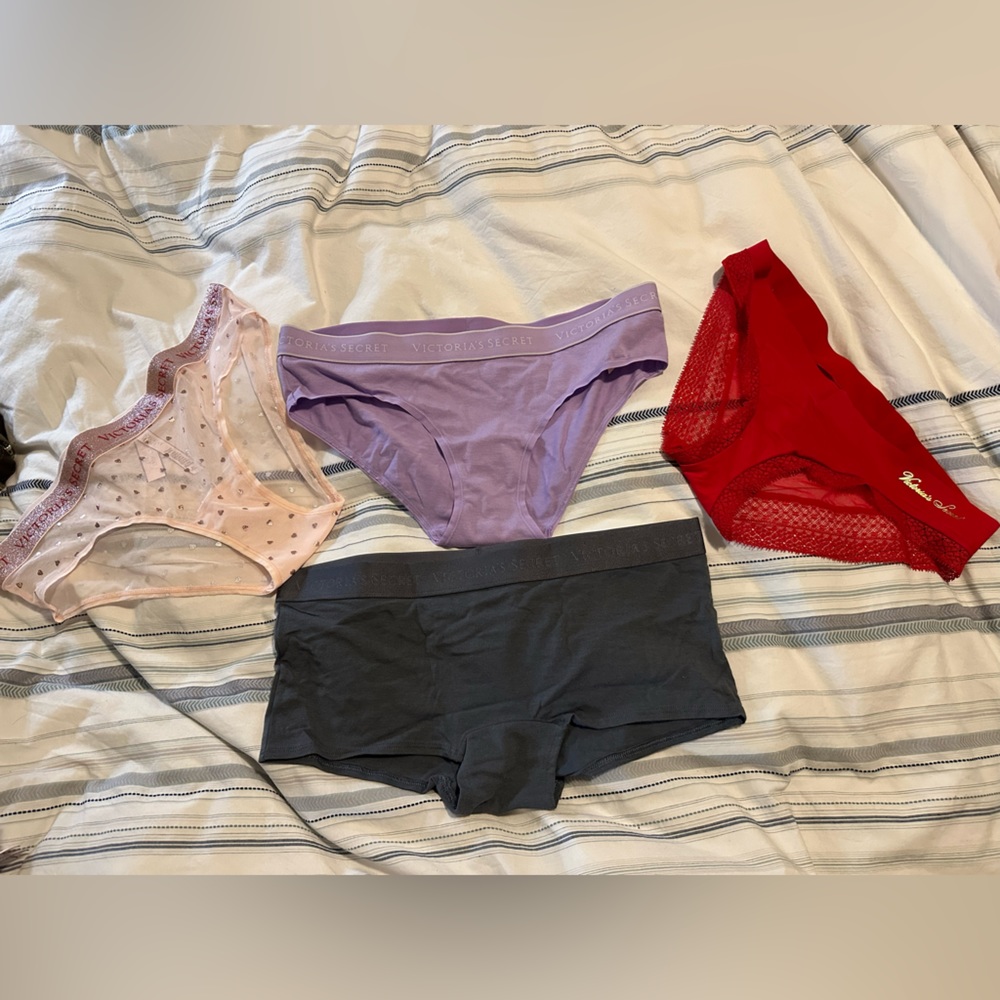 VS panty Lot (4 pair) mixed